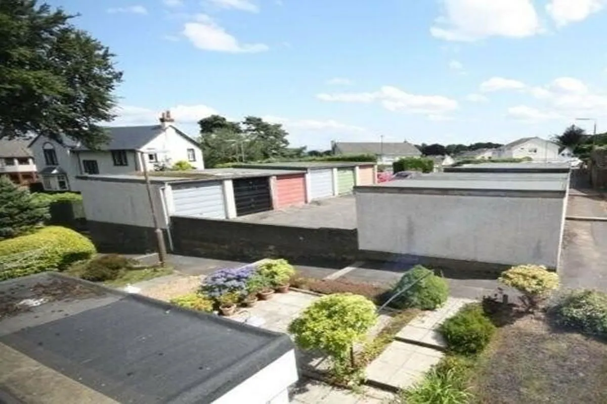2 Bedroom   Flat