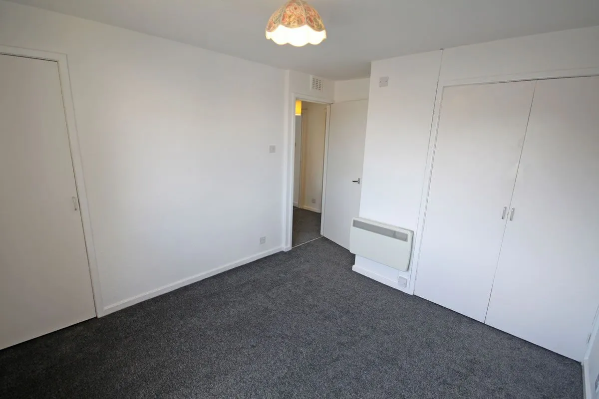 2 Bedroom   Flat
