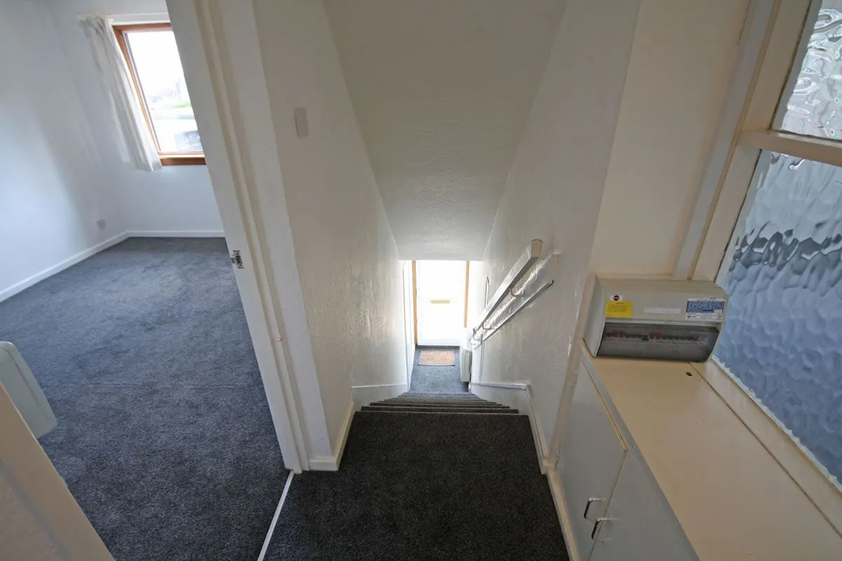 2 Bedroom   Flat