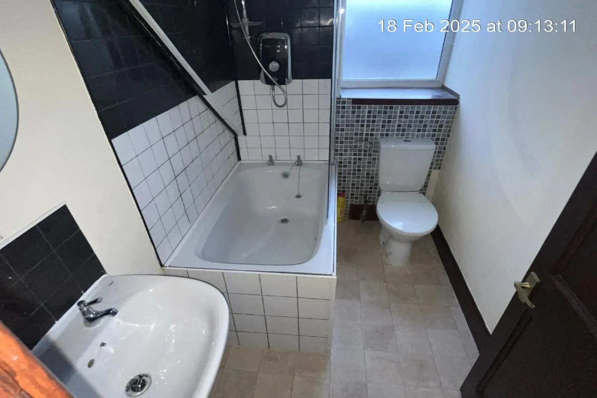 1 Bedroom   Flat