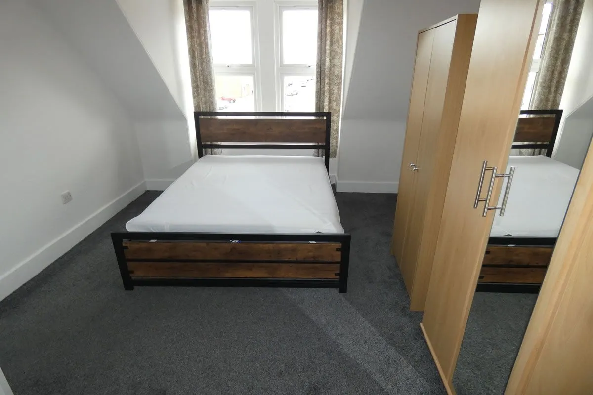 3 Bedroom   Flat