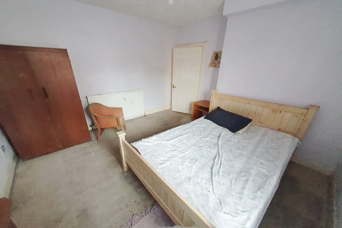1 Bedroom   Flat