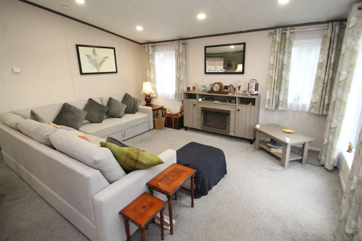 2 Bedroom   House