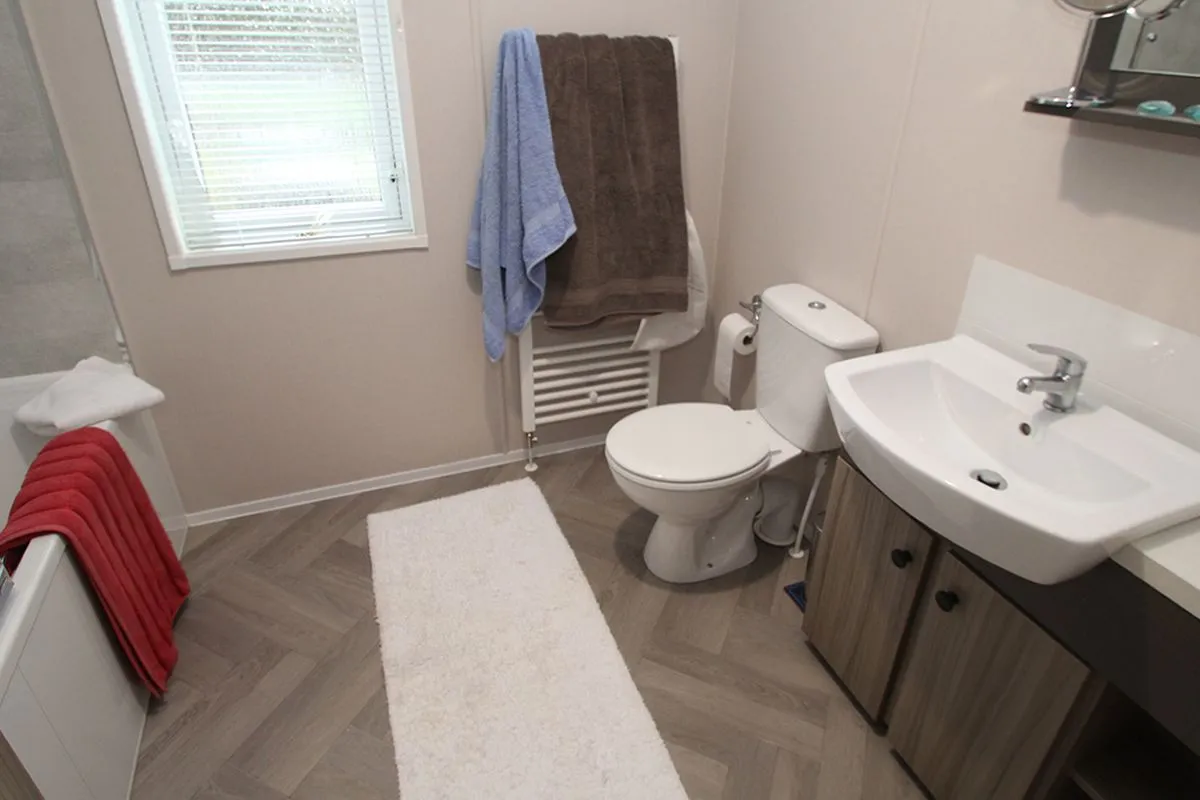 2 Bedroom   House