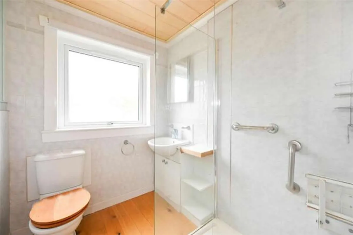 3 Bedroom   House