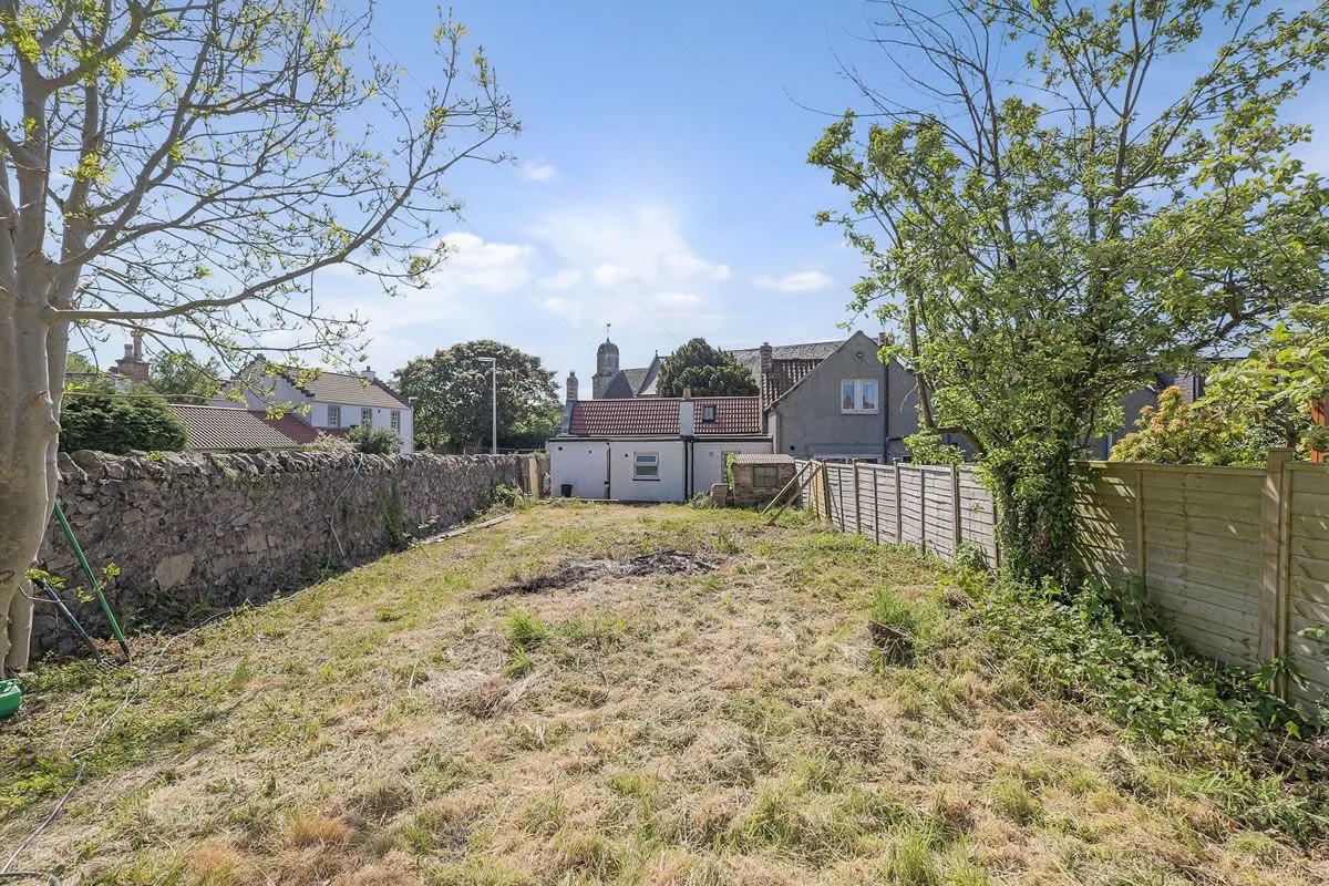 2 Bedroom   House