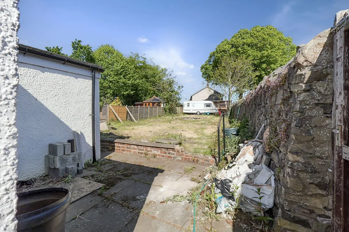 2 Bedroom   House
