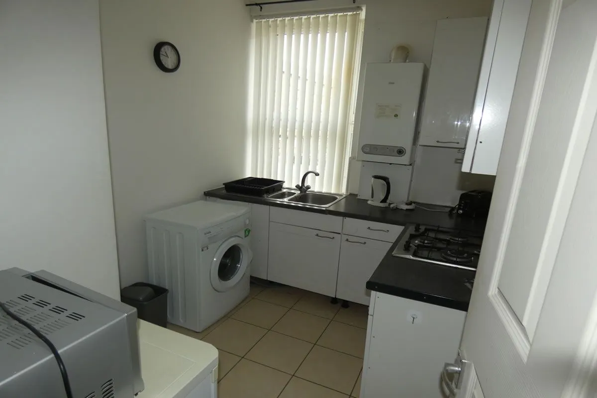 1 Bedroom   Flat