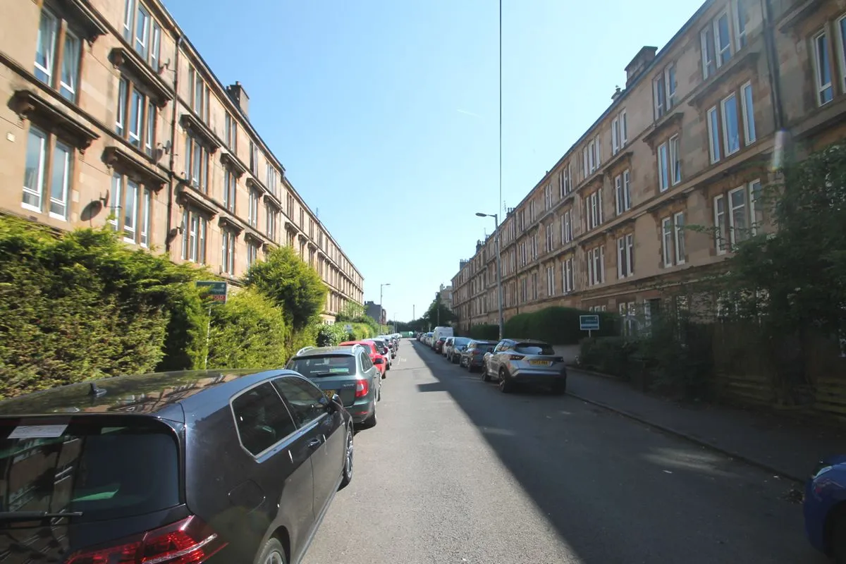 2 Bedroom   Flat