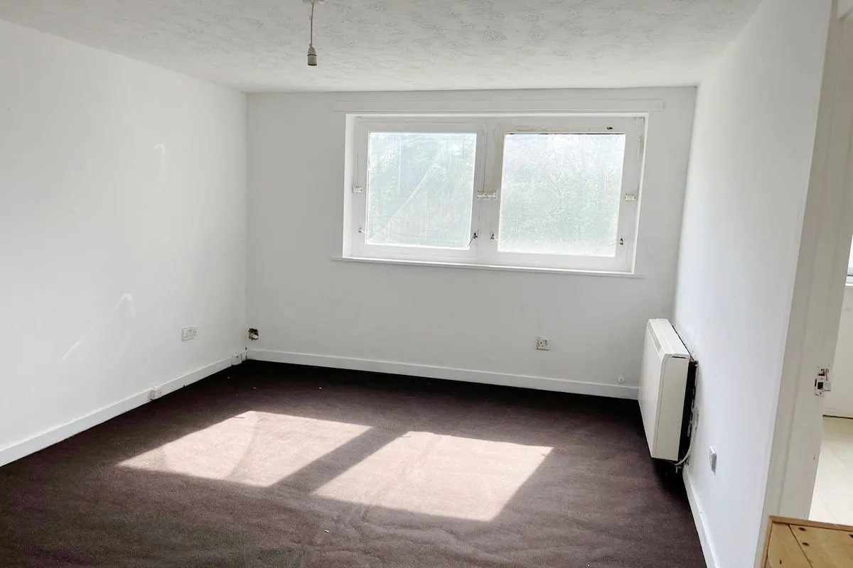 2 Bedroom   Flat