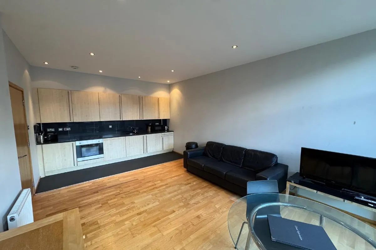1 Bedroom   Flat