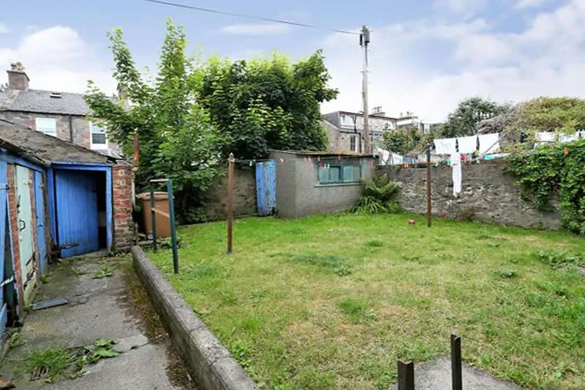 2 Bedroom   Flat