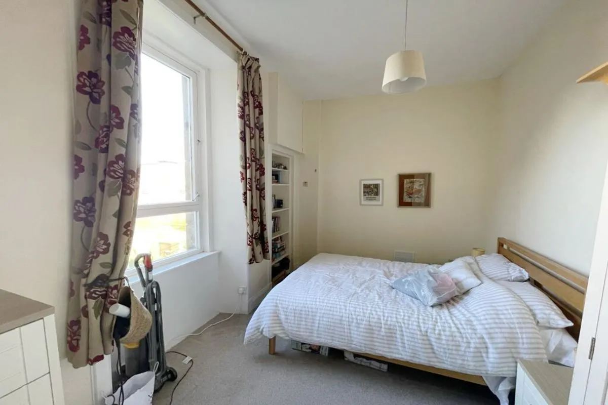 2 Bedroom   Flat