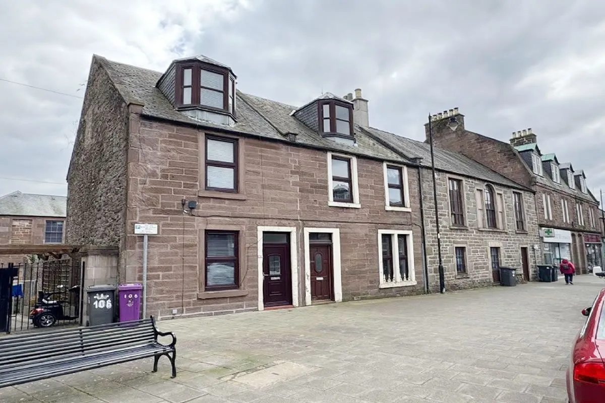 2 Bedroom   Flat