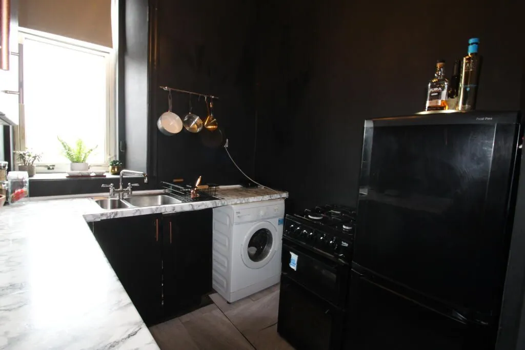 1 Bedroom   Flat