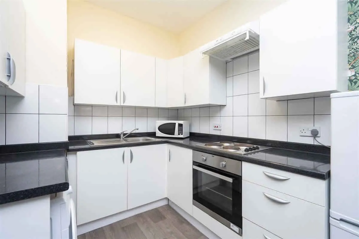 1 Bedroom   Flat
