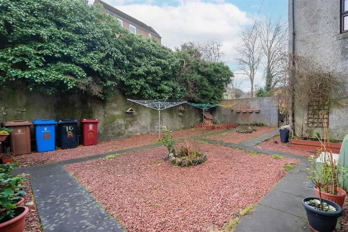 1 Bedroom   Flat