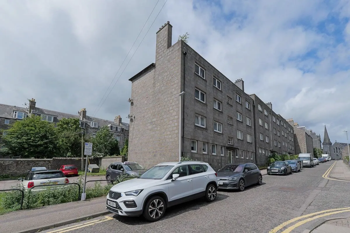 2 Bedroom   Flat