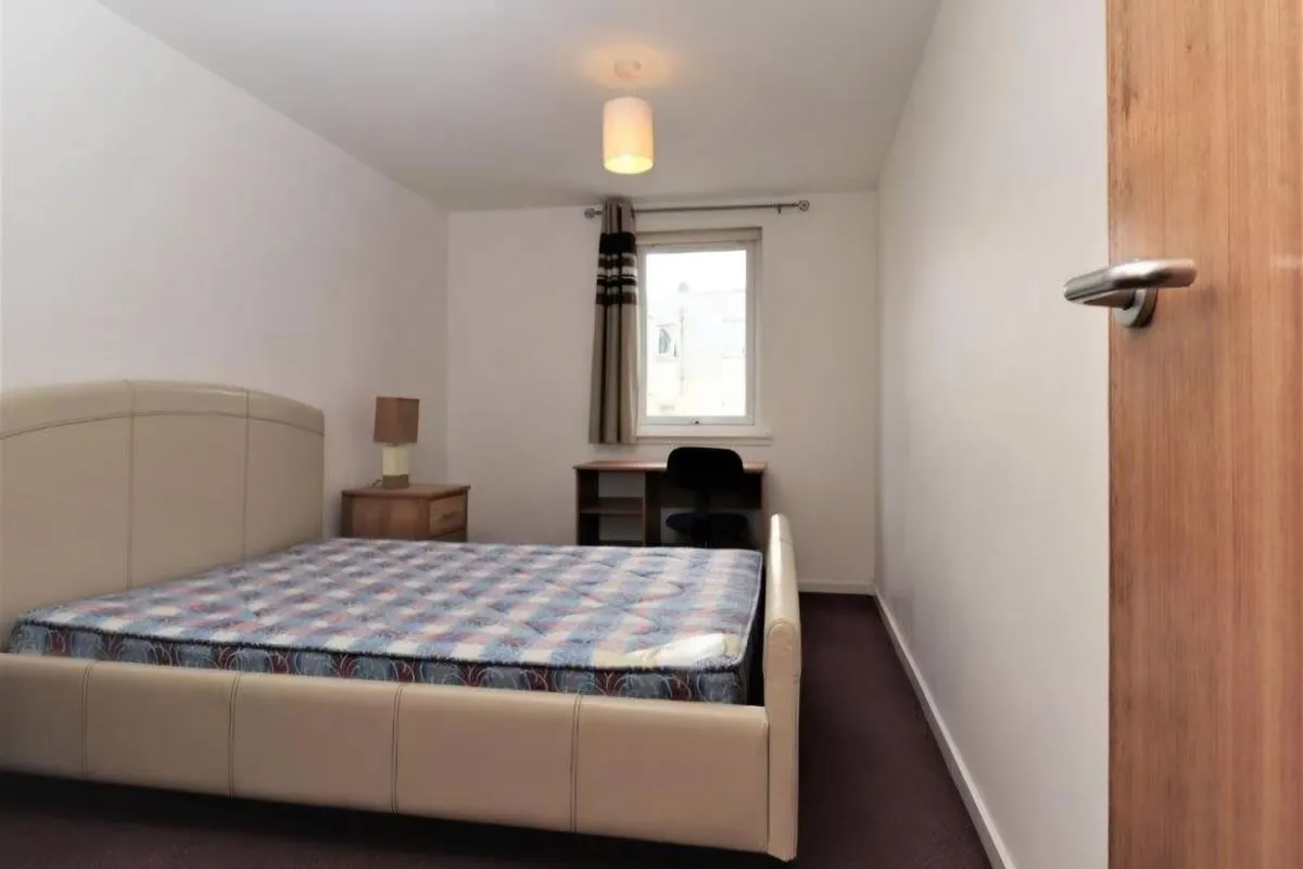 2 Bedroom   Flat