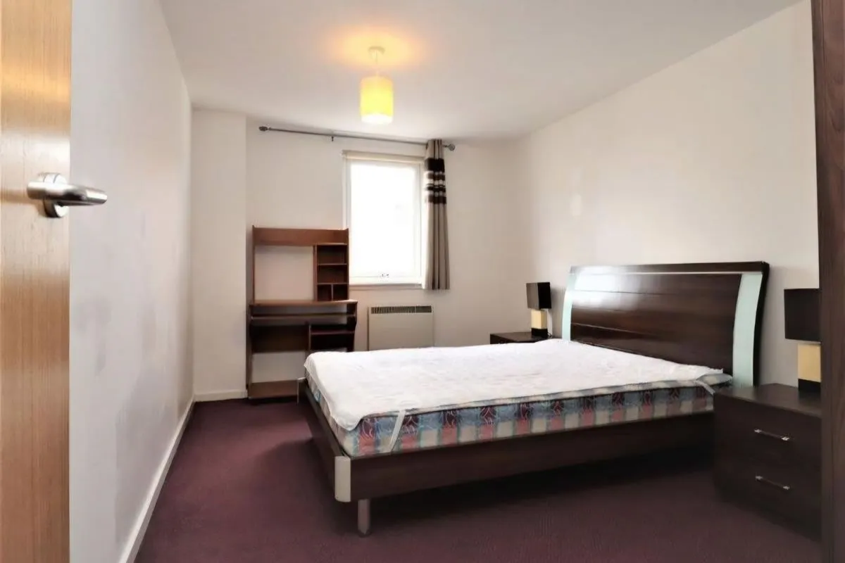 2 Bedroom   Flat