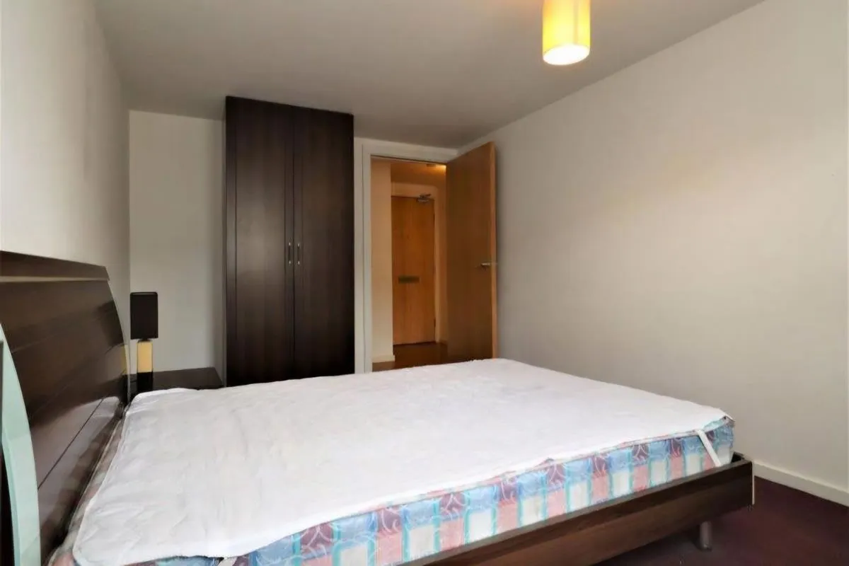 2 Bedroom   Flat