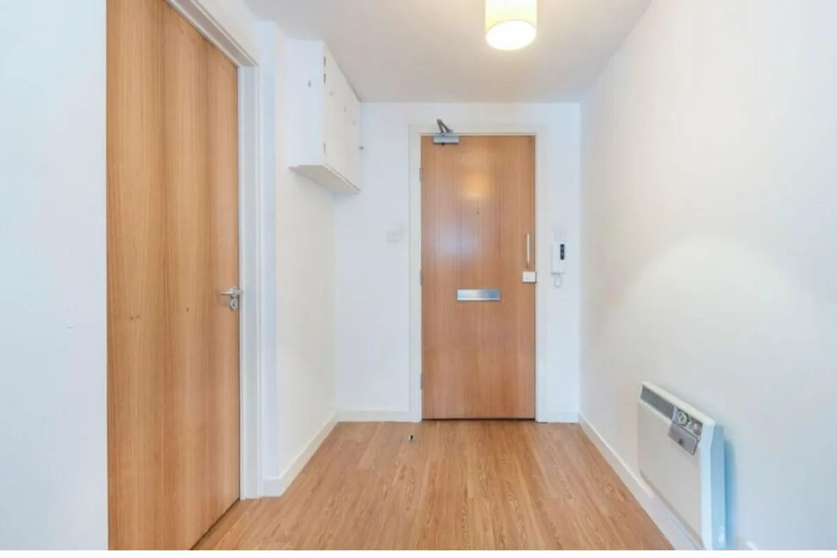 2 Bedroom   Flat