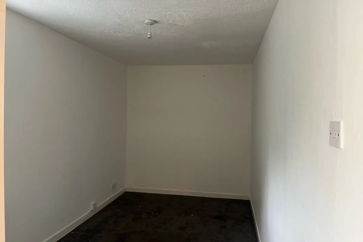 1 Bedroom   Flat
