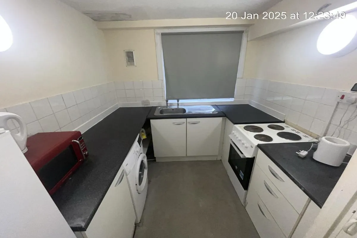 1 Bedroom   Flat