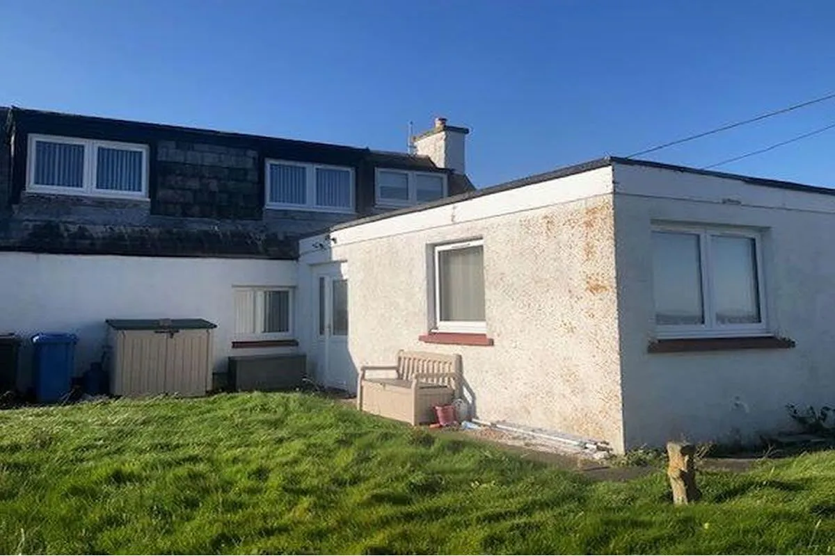 2 Bedroom   House