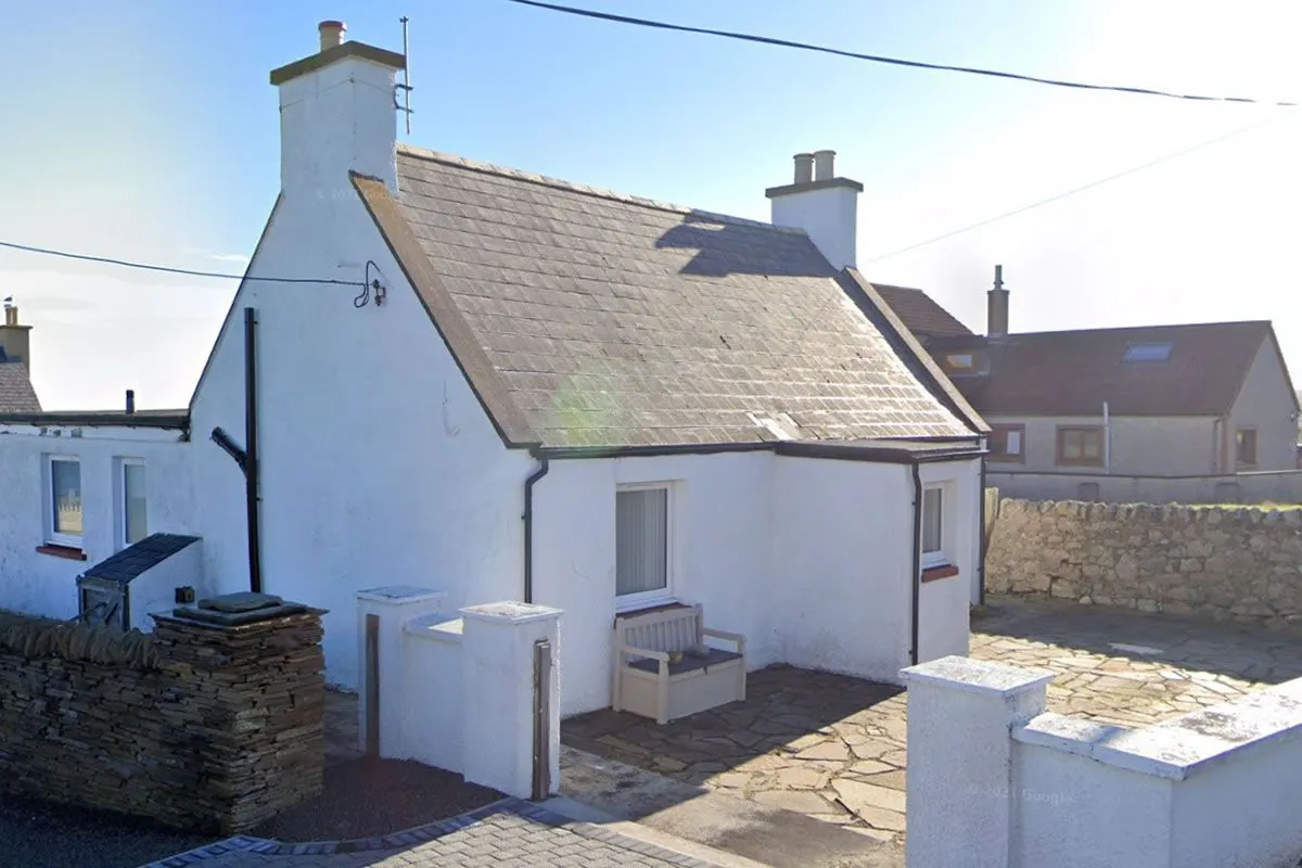 2 Bedroom   House