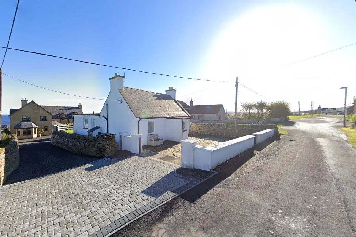 2 Bedroom   House