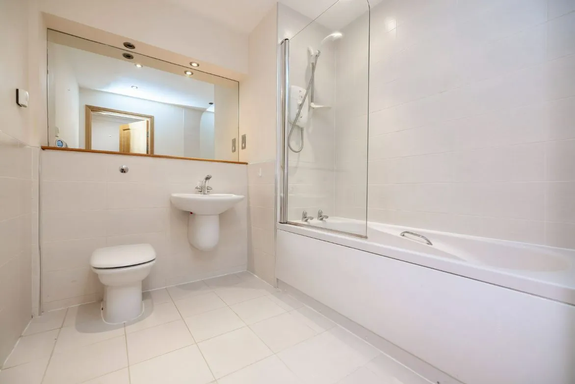 2 Bedroom   Flat
