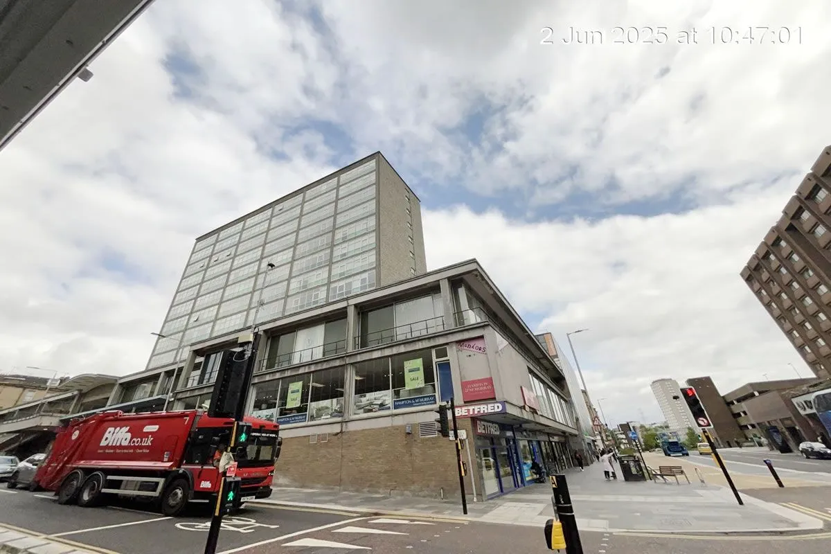 1 Bedroom   Flat