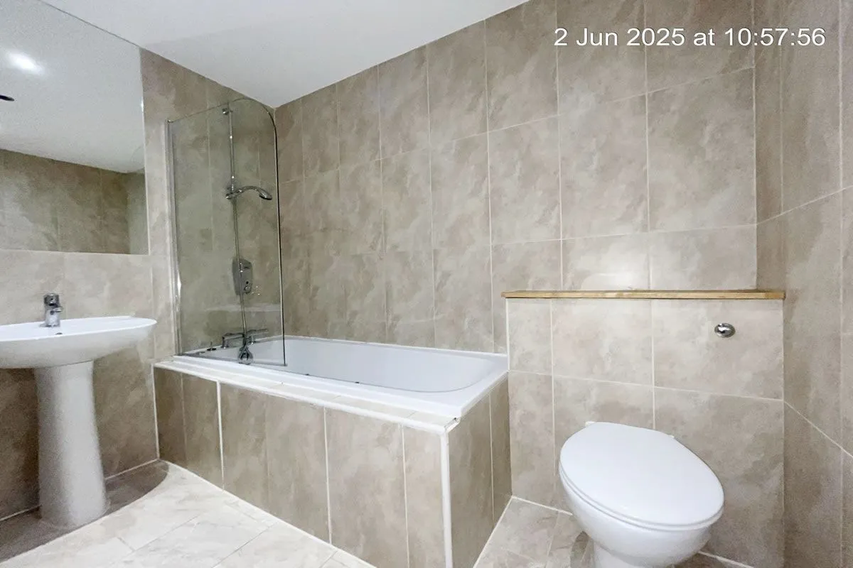 1 Bedroom   Flat