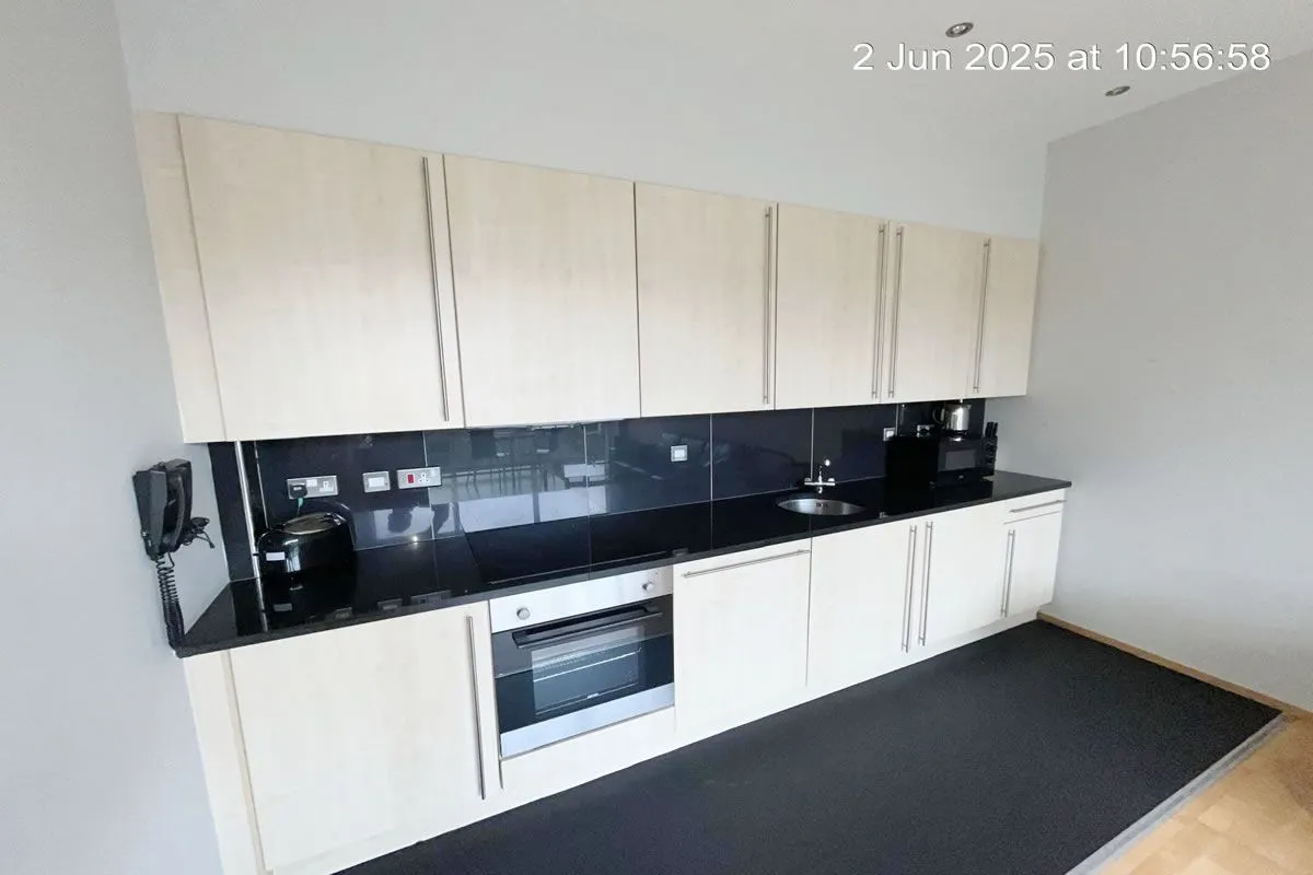 1 Bedroom   Flat