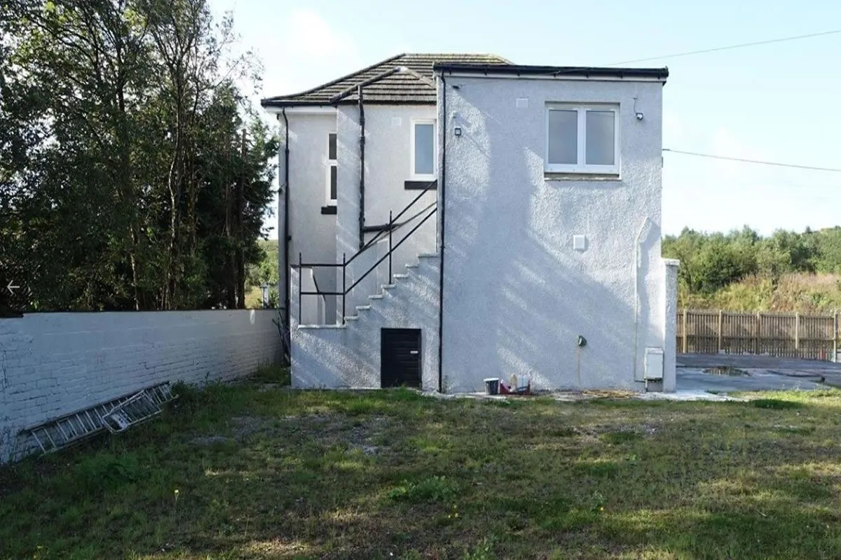 4 Bedroom   House