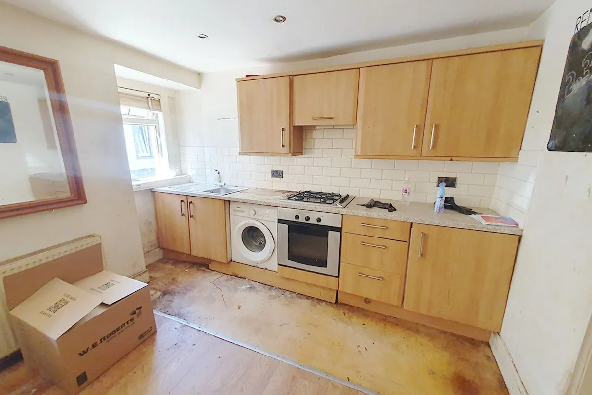 1 Bedroom   Flat