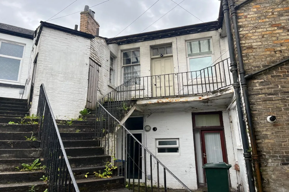 2 Bedroom   Flat