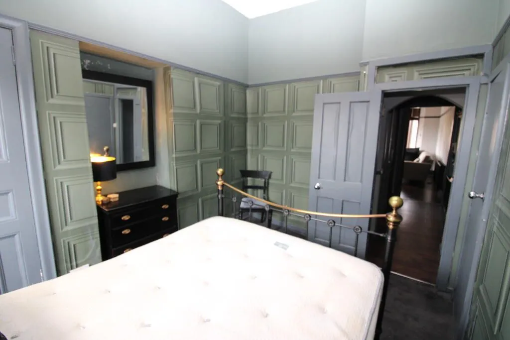 1 Bedroom   Flat