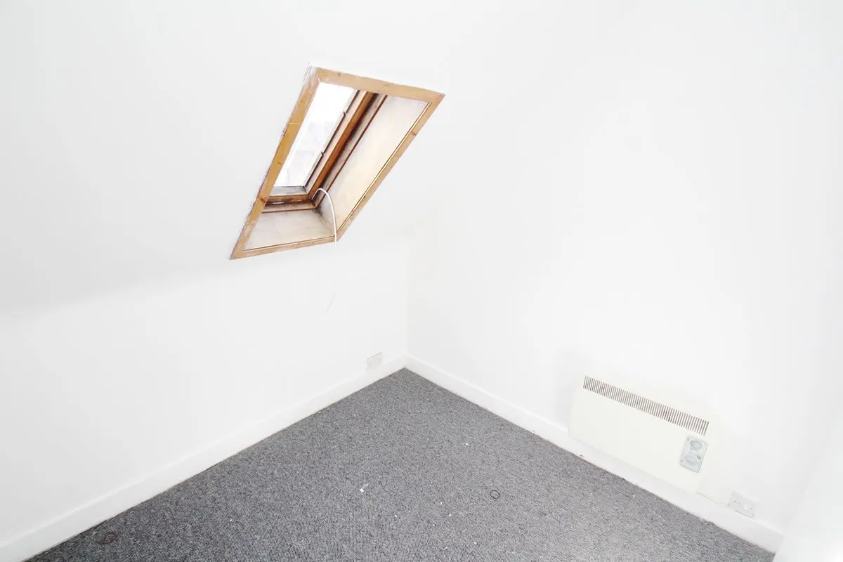1 Bedroom   Flat