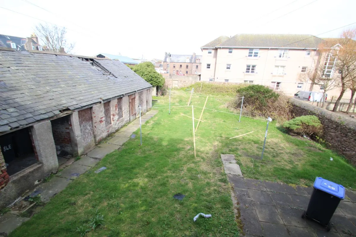 1 Bedroom   Flat