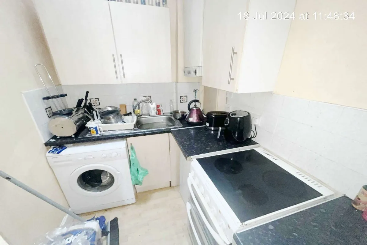 1 Bedroom   Flat