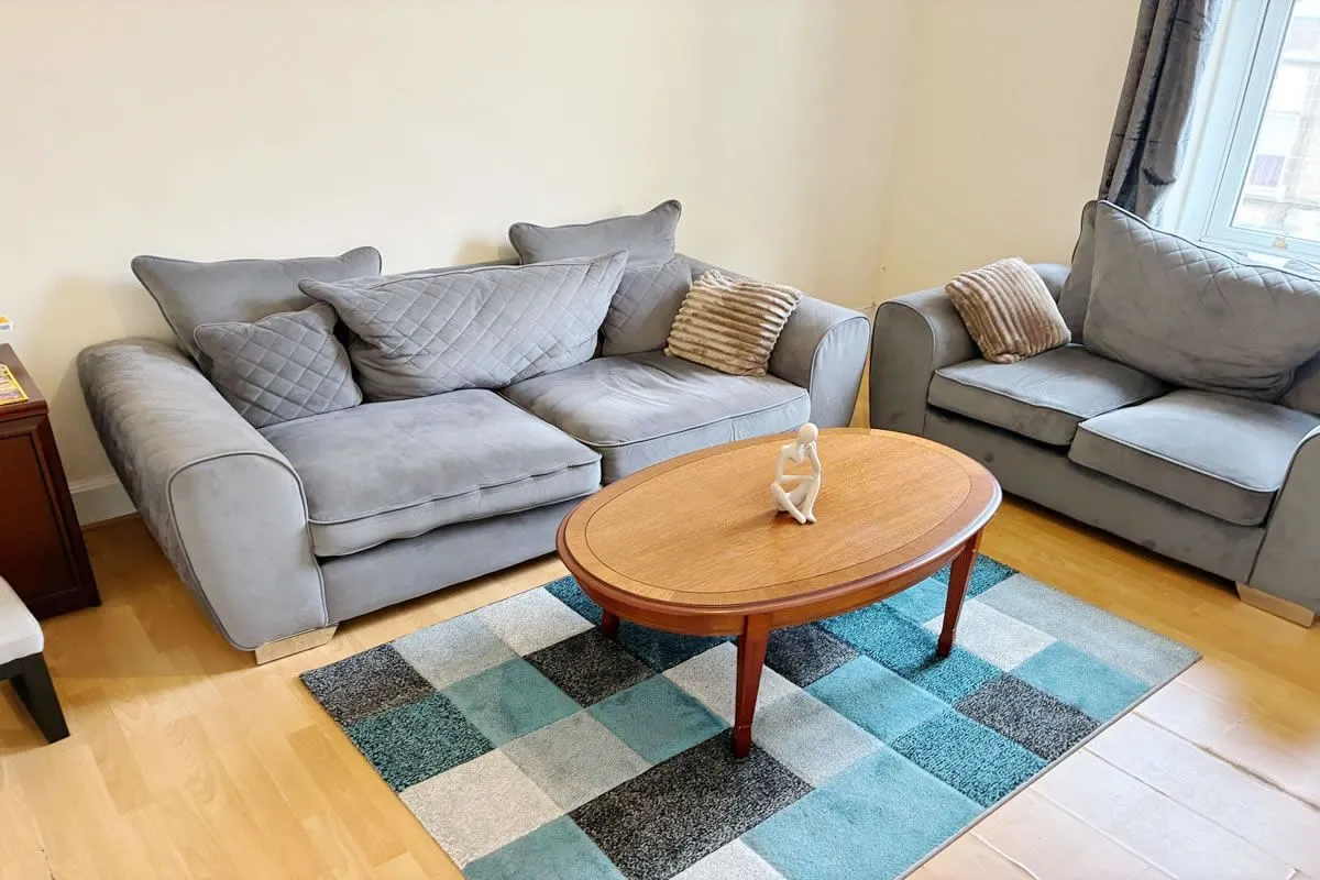 1 Bedroom   Flat