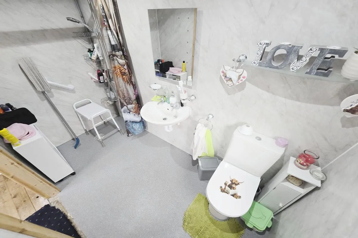 3 Bedroom   House