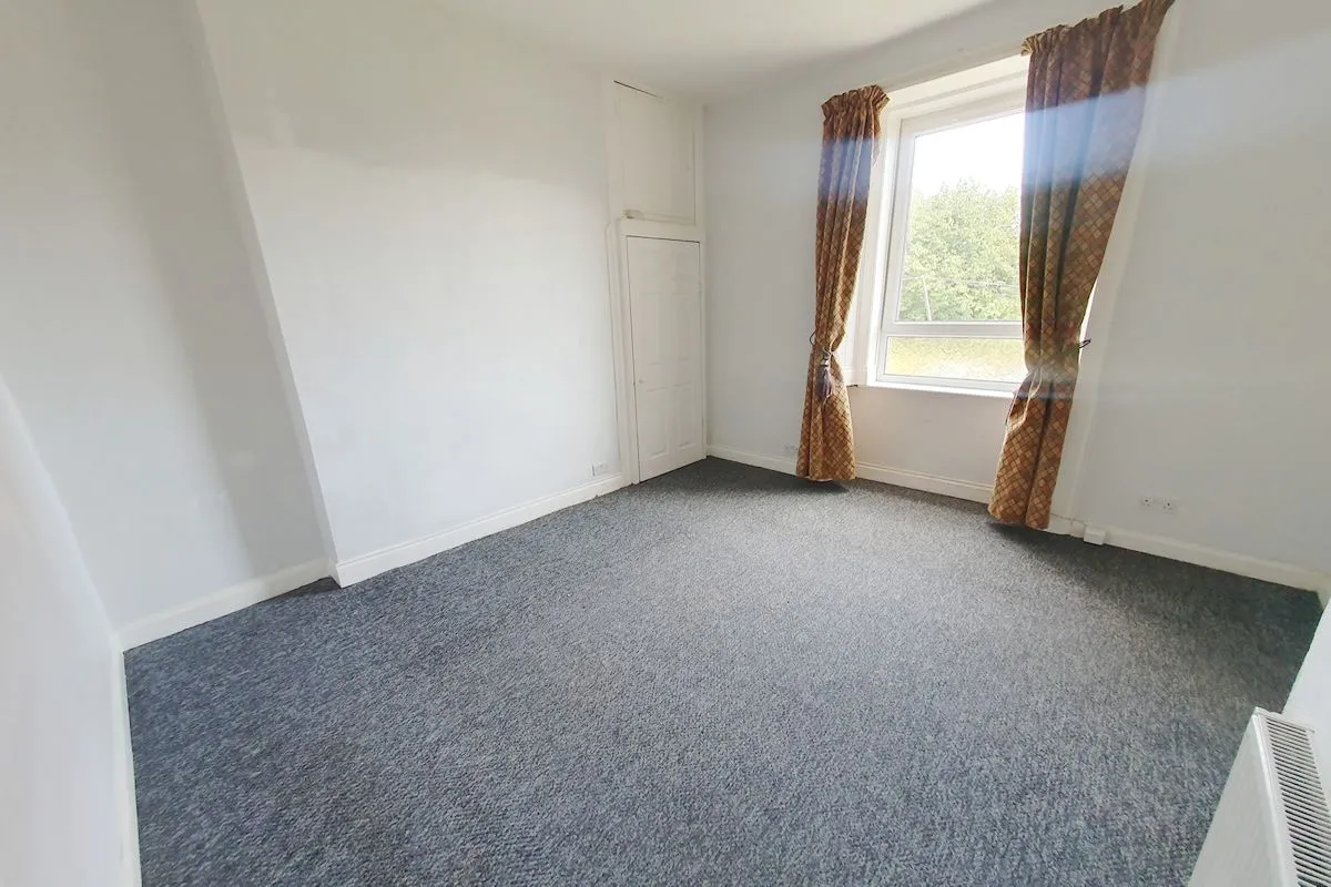 2 Bedroom   Flat
