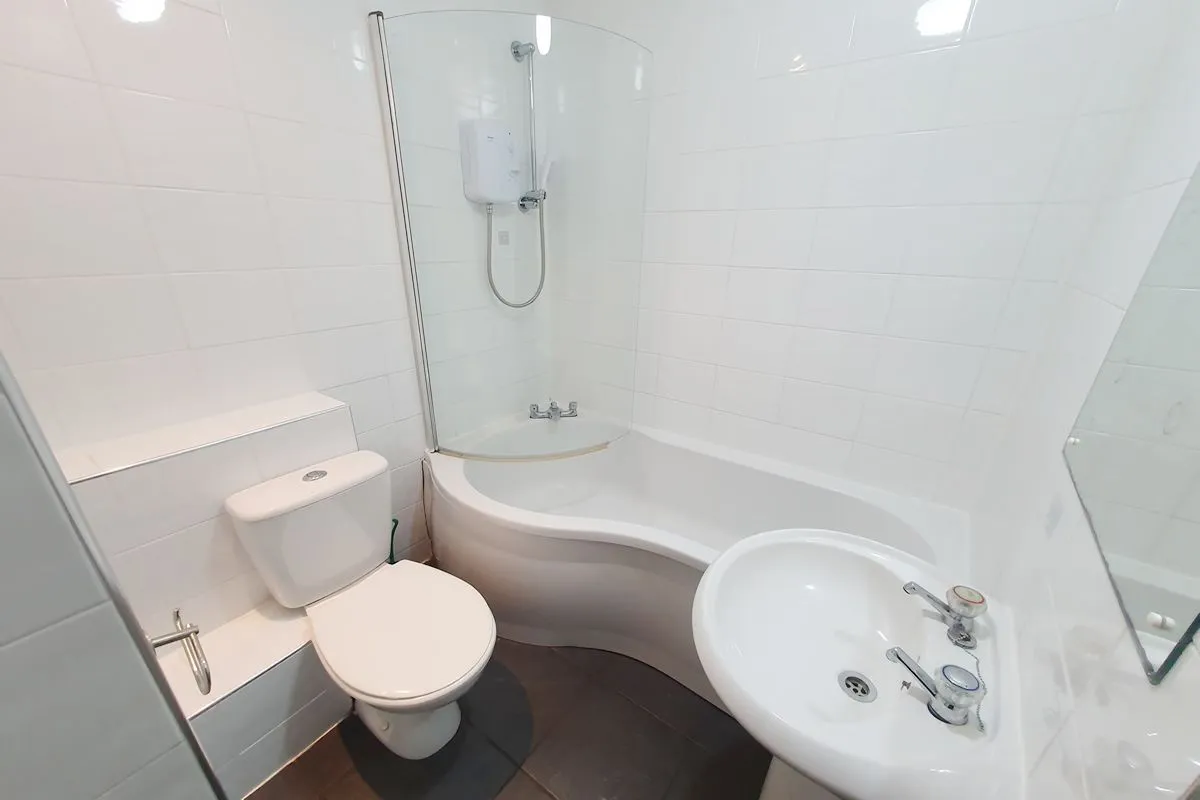 2 Bedroom   Flat