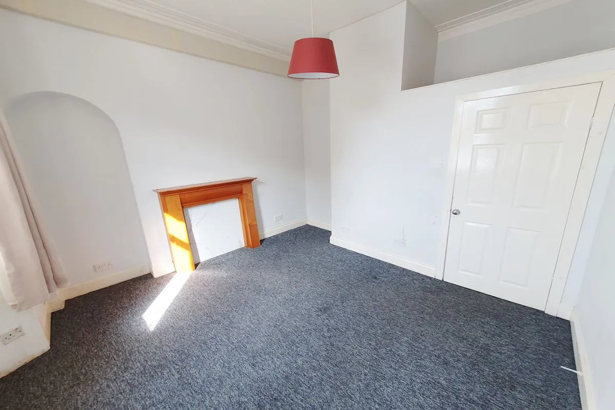 2 Bedroom   Flat