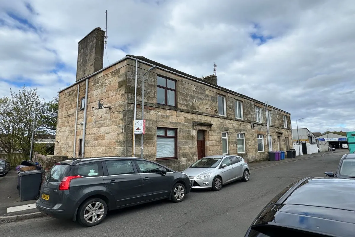 1 Bedroom   Flat