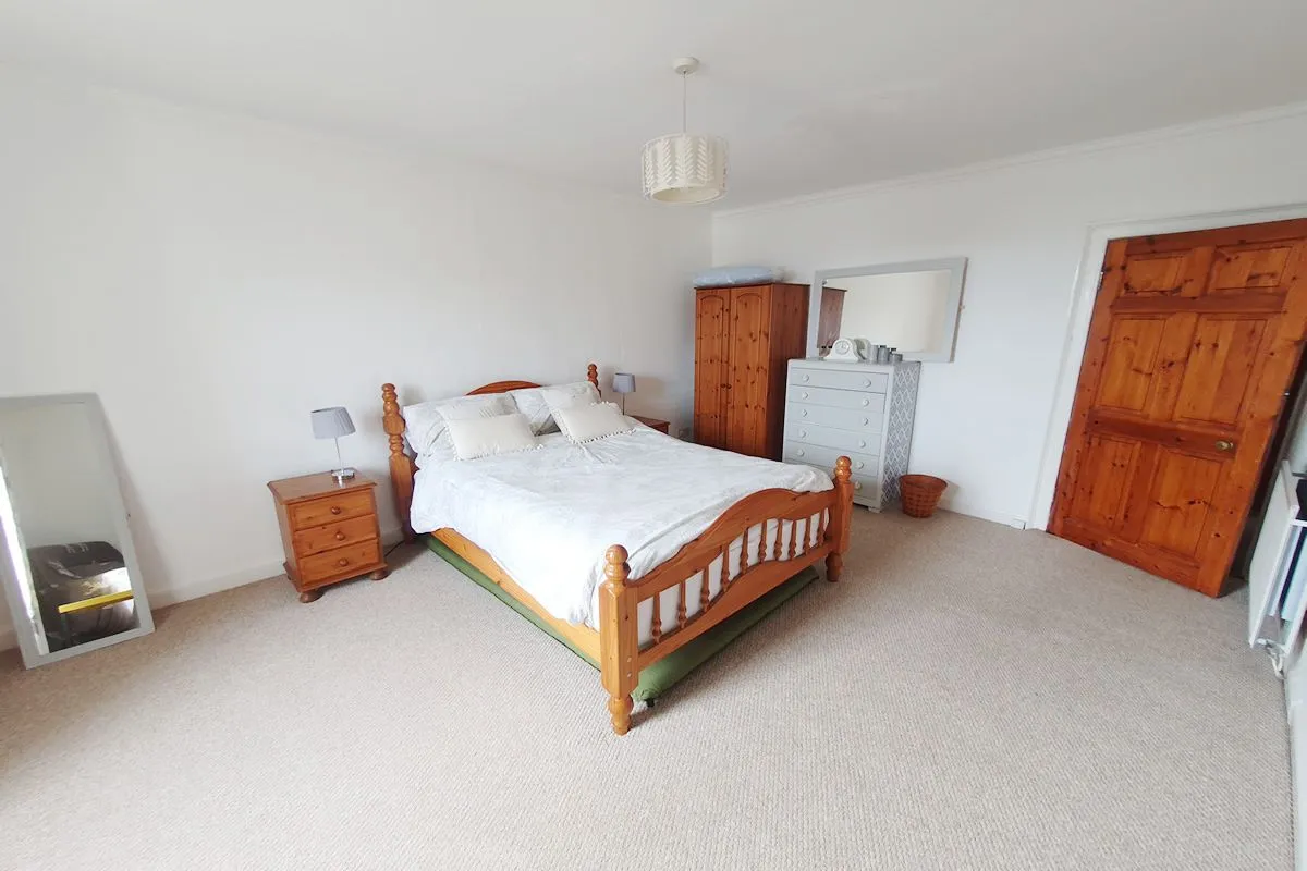 2 Bedroom   Flat