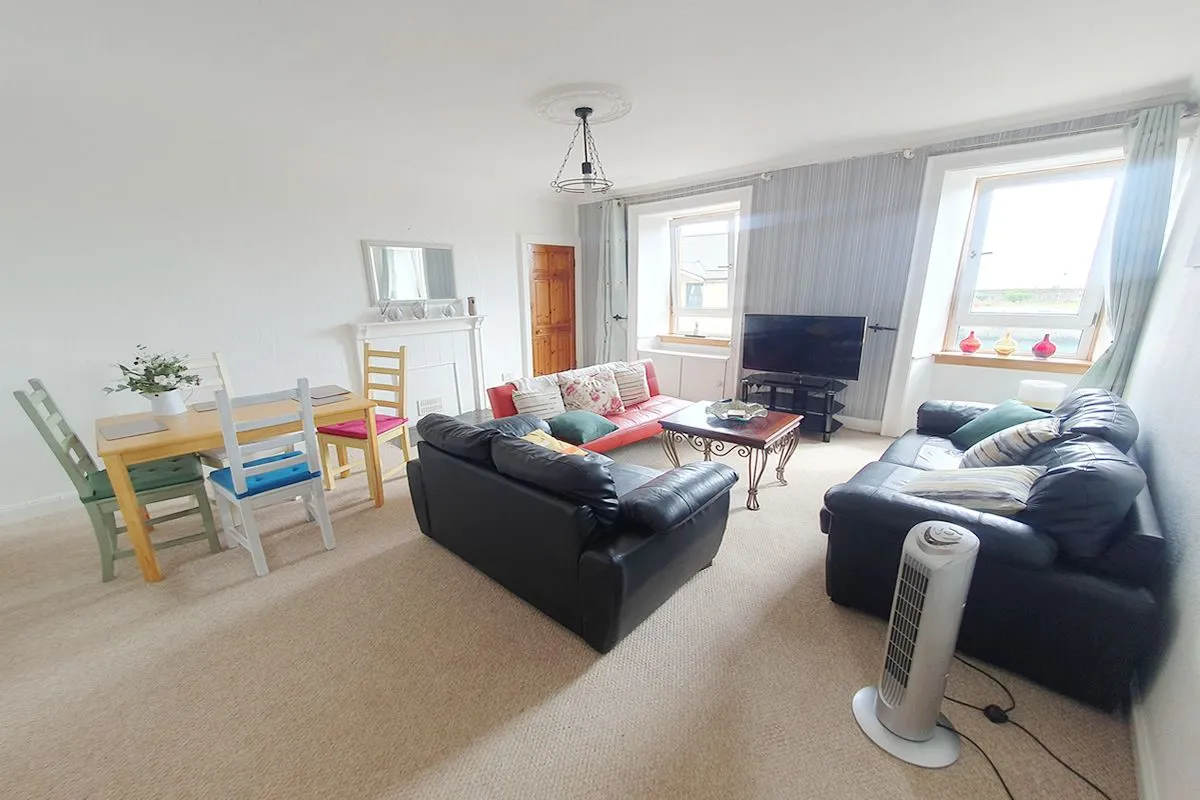 2 Bedroom   Flat